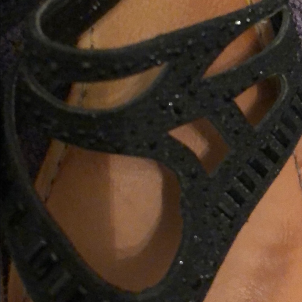 Sandals - Picture 2 of 2